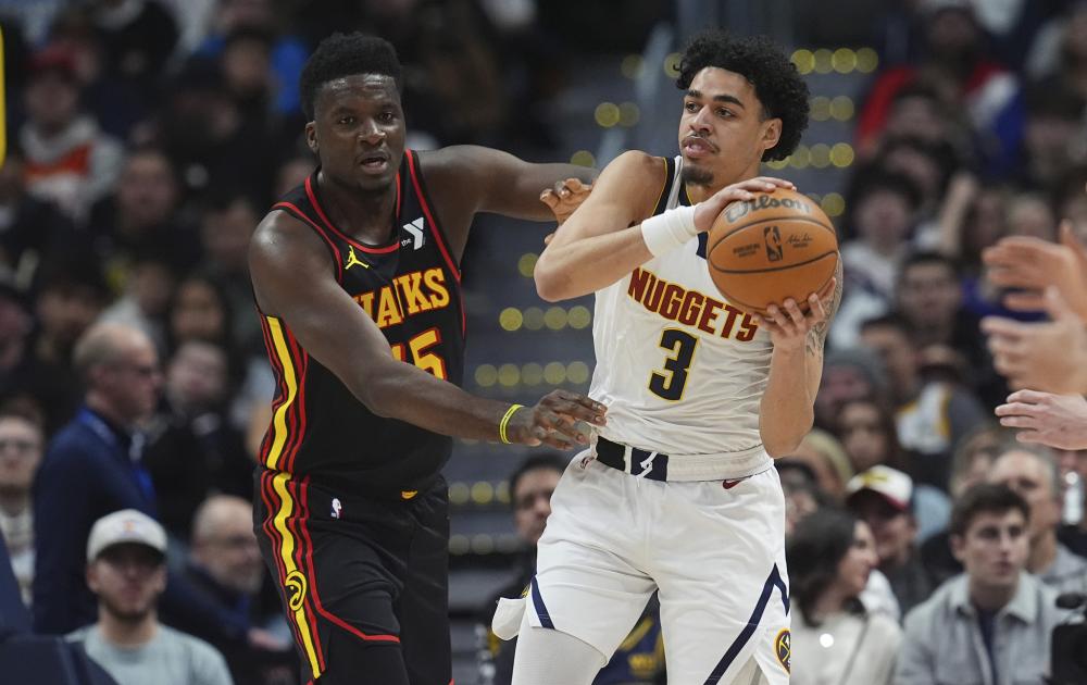 引擎中更容 引擎中更容