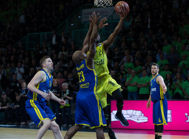 对于球迷而 对于球迷而